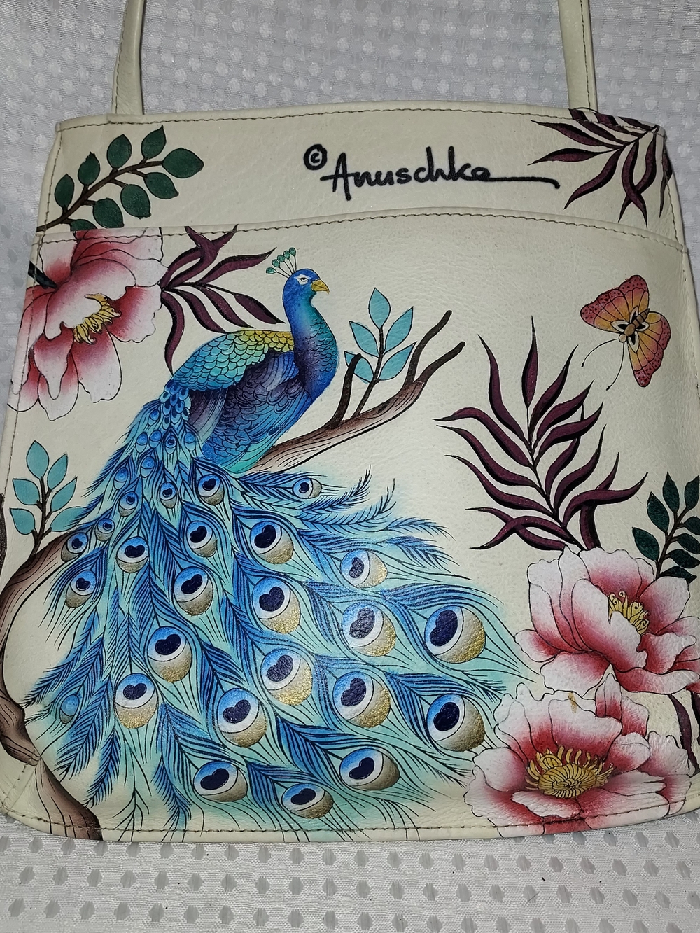 Anuschka Cream Peacock-Print Women's Shorts